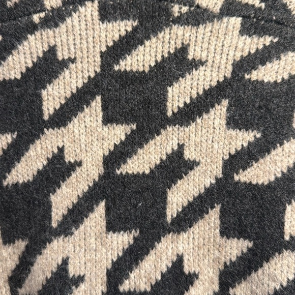 Dance & Marvel Open Front Houndstooth Cardigan - Picture 13 of 15